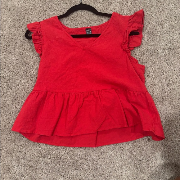 Red Ruffle Sleeve Top! ❤️ - Picture 6 of 6